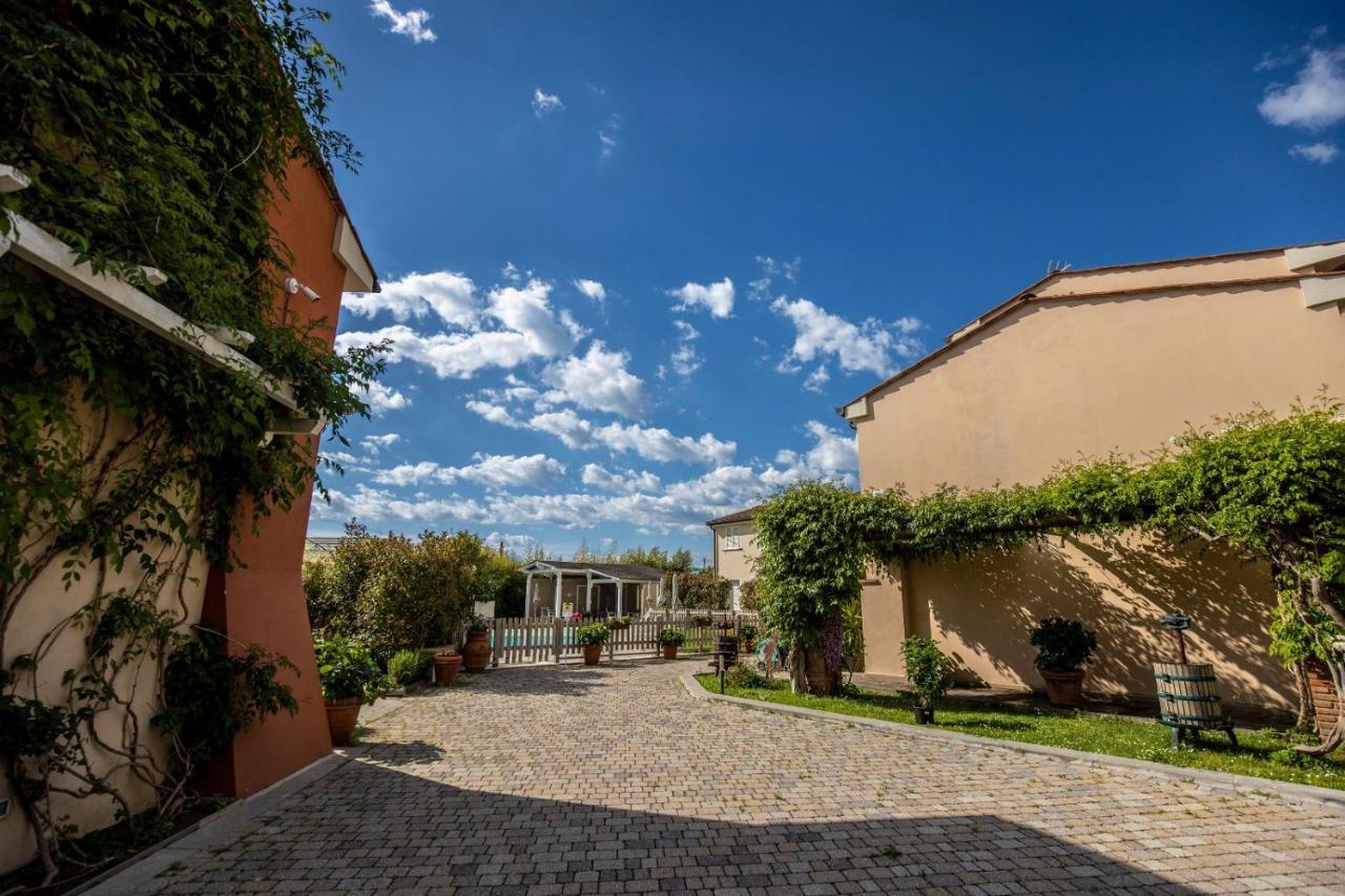 Il Tremarino Lejlighedshotel Camaiore Eksteriør billede